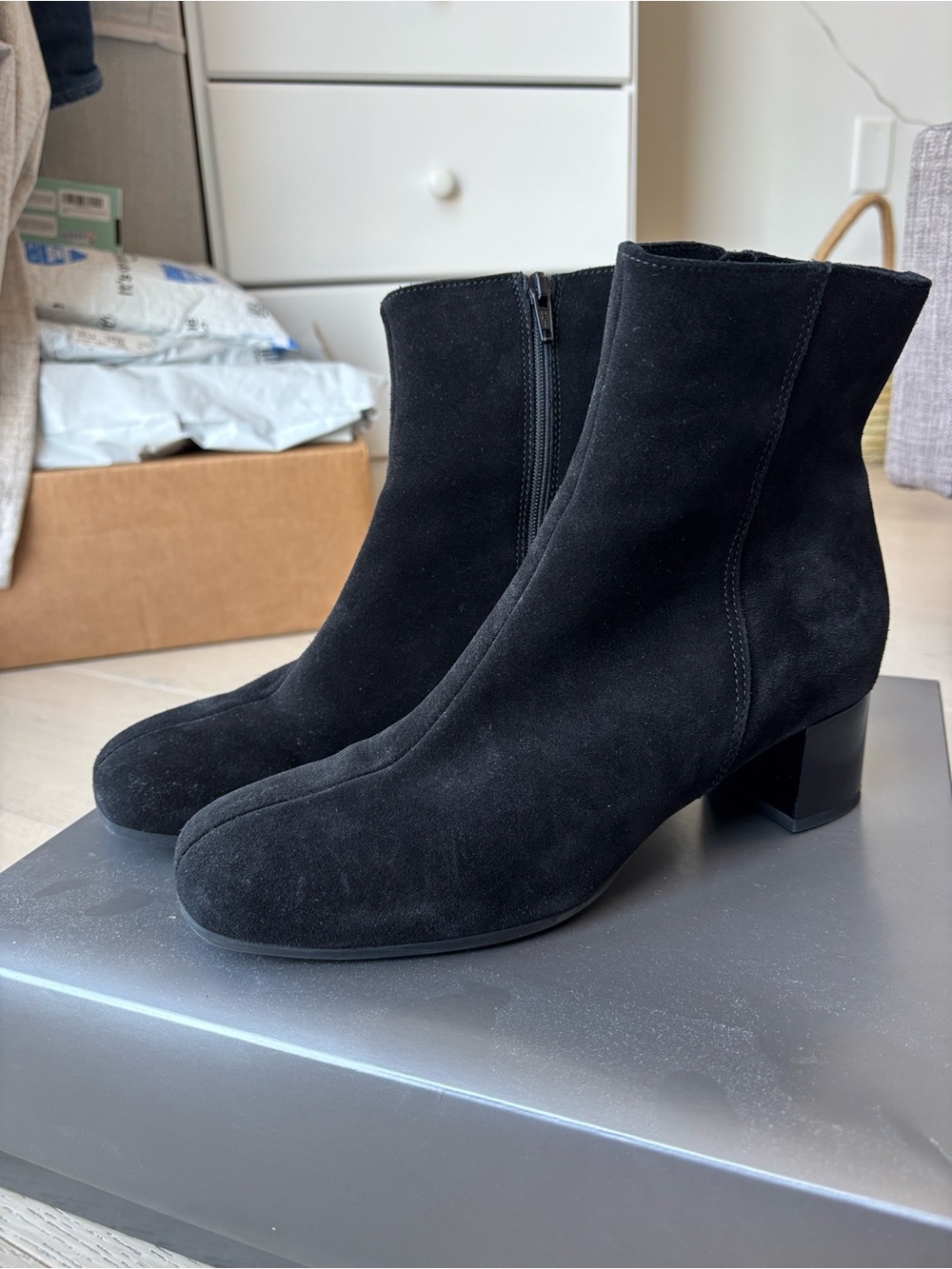 La CANADIENNE Black Suede Mid-Heel Ankle Boots